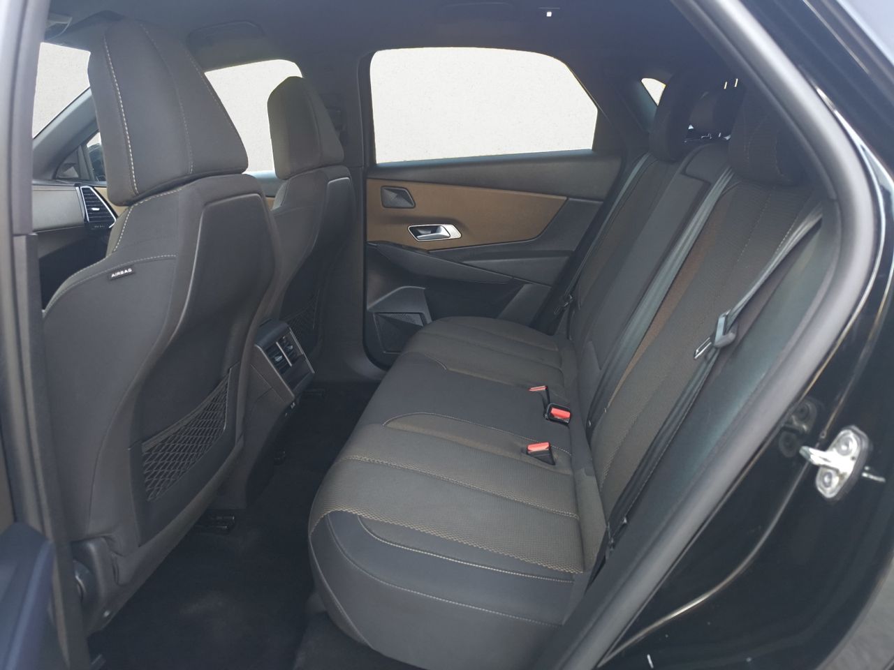 DS DS 7 CROSSBACK BLUE HDI 130 CV AUT SO CHIC  - Foto 2