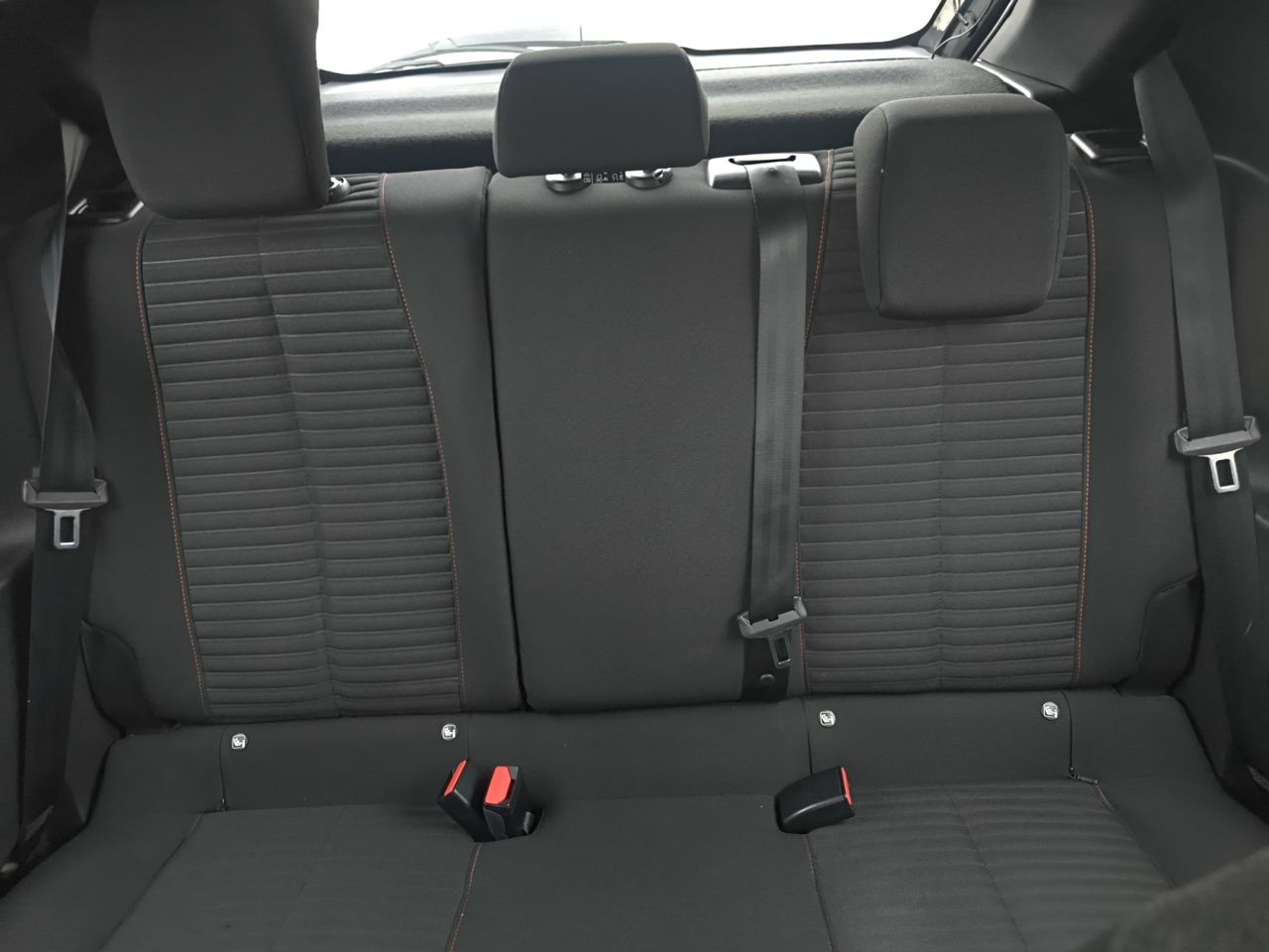 Peugeot 208 ACTIVE PURE TECH 75 CV  - Foto 2