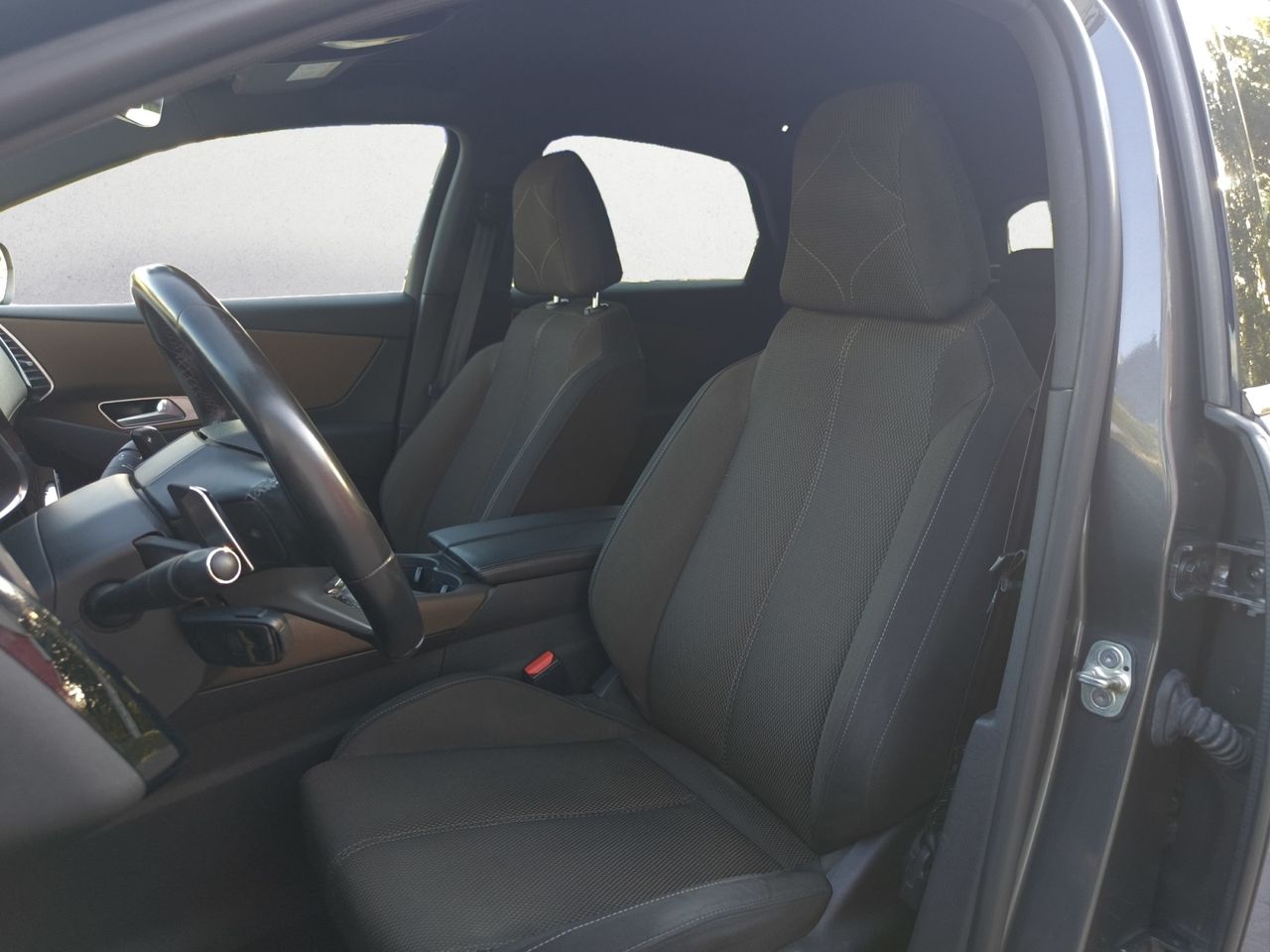 DS DS 7 CROSSBACK BLUE HDI 130 CV AUT SO CHIC  - Foto 2