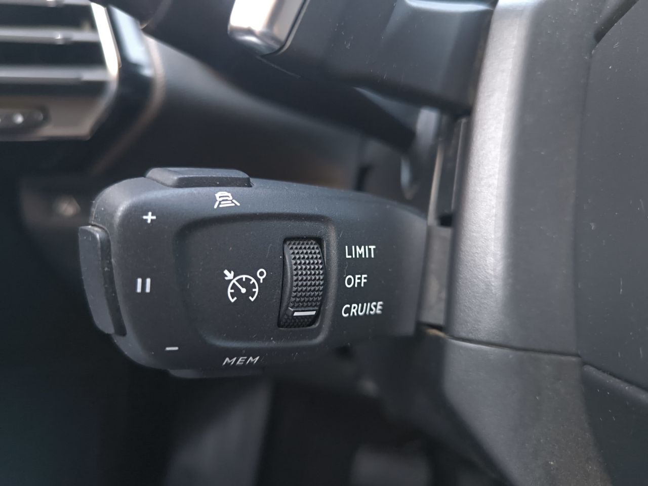 DS DS 7 CROSSBACK BLUE HDI 130 CV AUT SO CHIC  - Foto 2