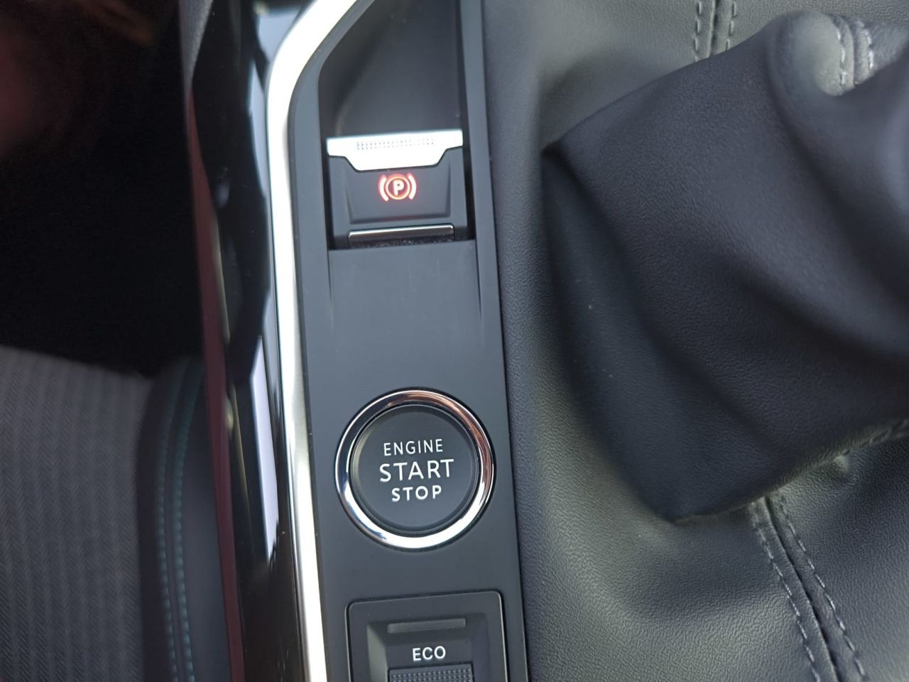 Peugeot 3008 ALLURE PACK BLUE HDI 130 CV  - Foto 2