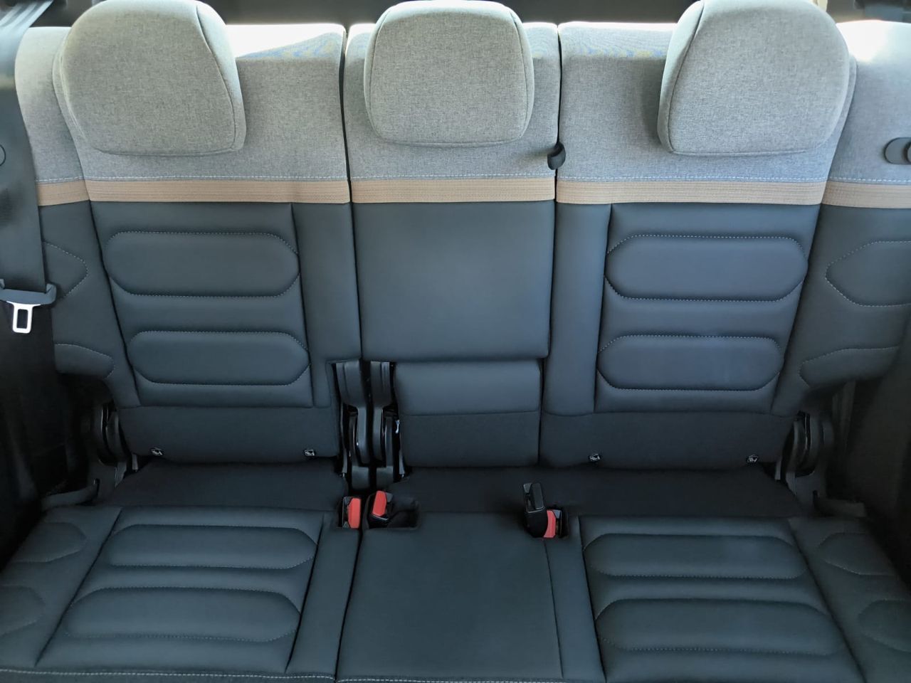 Citroën C3 Aircross SHINE PACK BLUE HDI 120 CV EAT6  - Foto 2