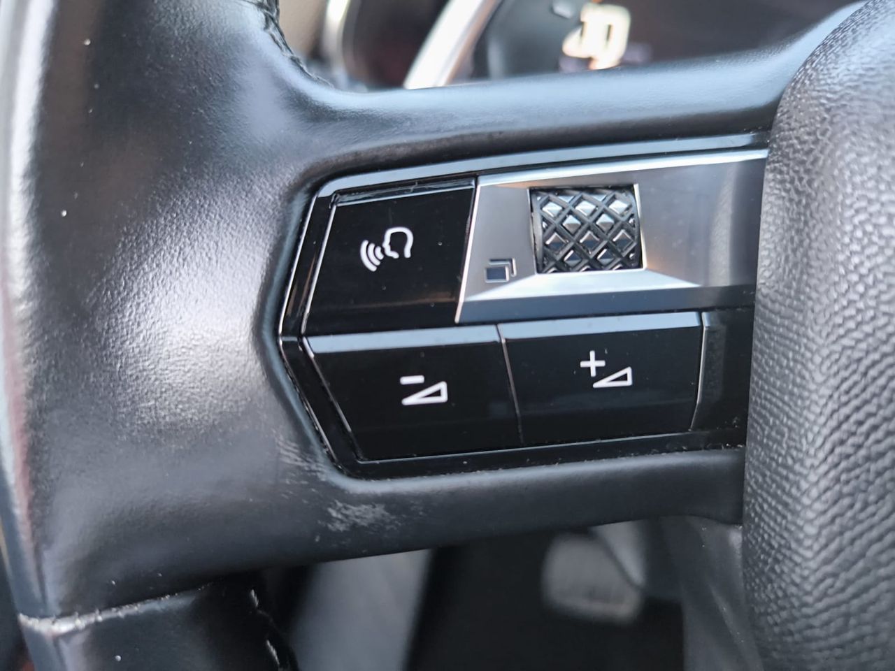 DS DS 7 BE CHIC BLUE HDI 130 CV EAT8  - Foto 2