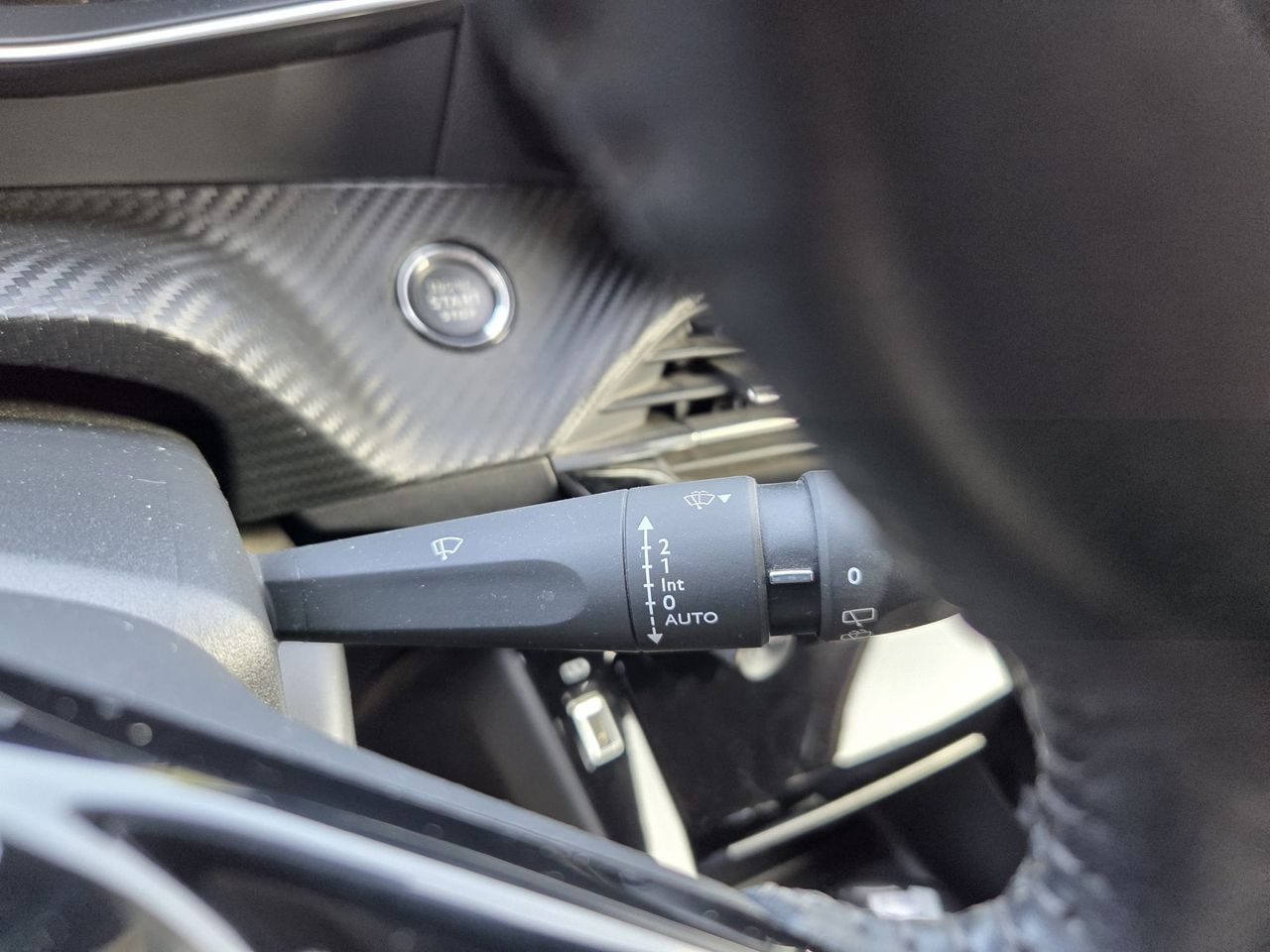 Peugeot e-208 ALLURE ELECTRICO 136 CV  - Foto 2