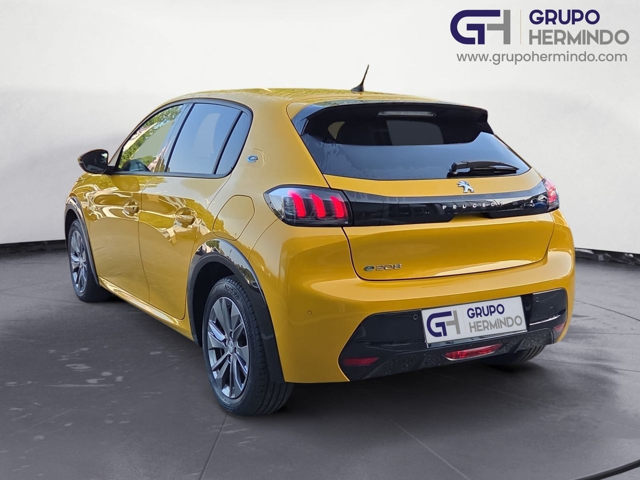 Peugeot e-208 ALLURE ELECTRICO 136 CV  - Foto 2