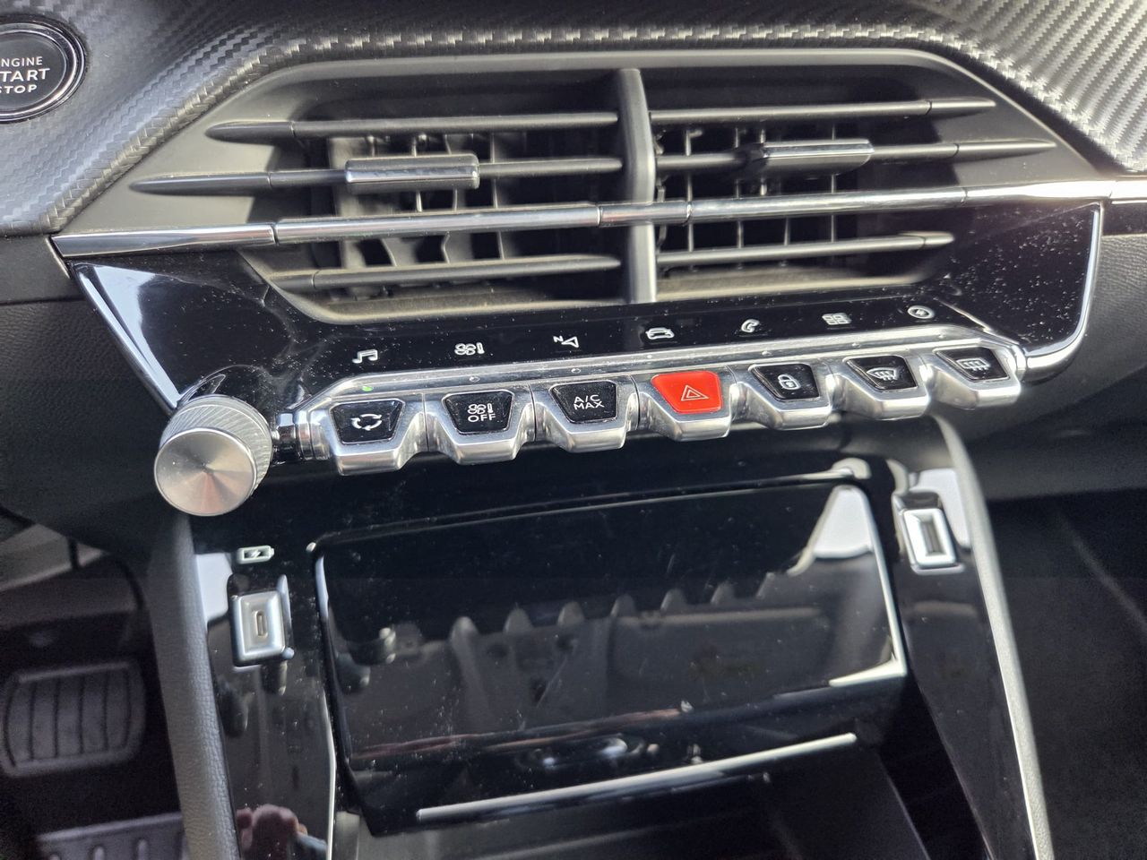 Peugeot e-208 ALLURE ELECTRICO 136 CV  - Foto 2