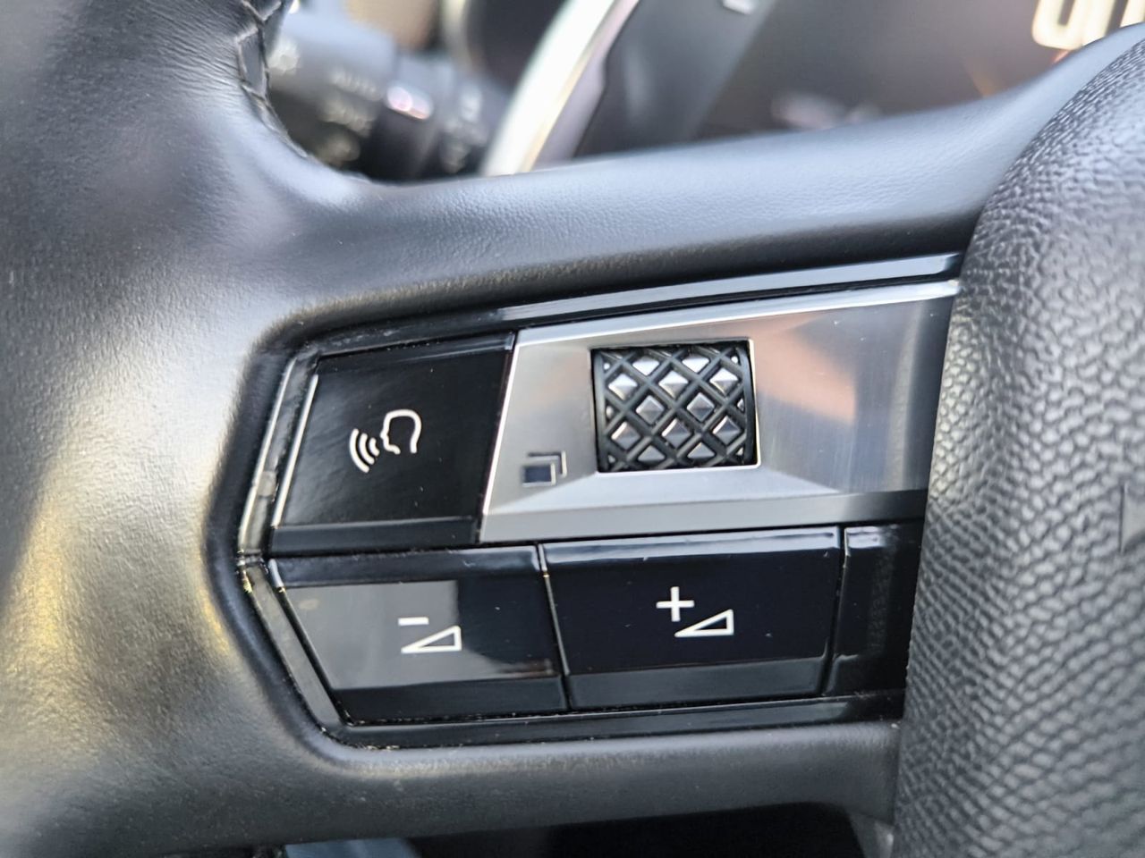 DS DS 7 SO CHIC BLUE HDI 180 CV EAT8  - Foto 2