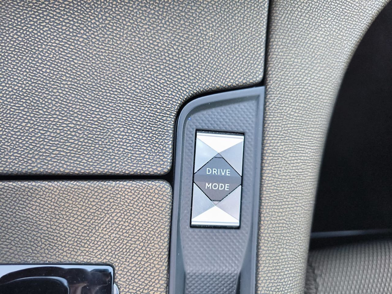 DS DS 7 SO CHIC BLUE HDI 180 CV EAT8  - Foto 2