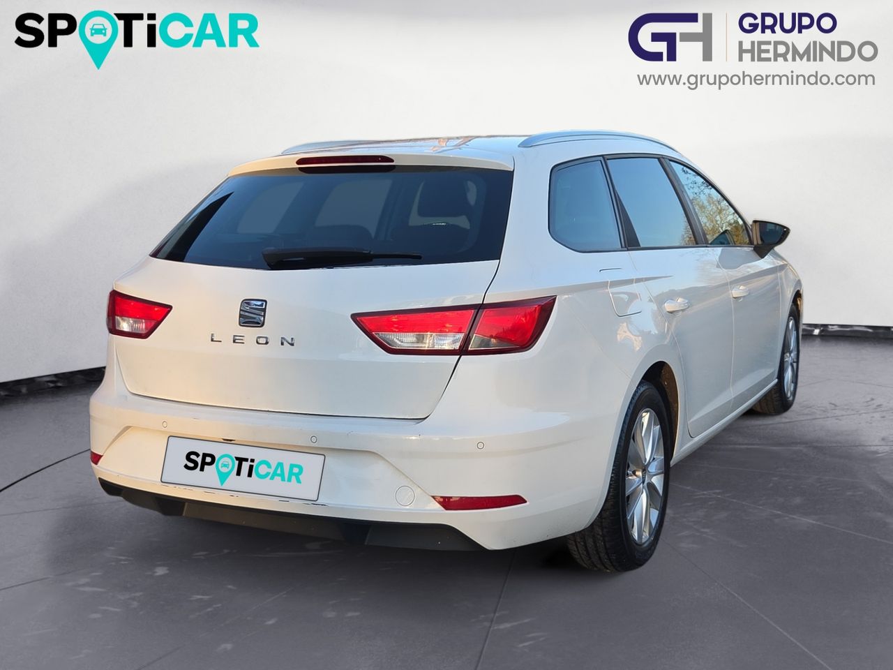 Seat Leon 1.5 TSI SPORTOURER ST   - Foto 2