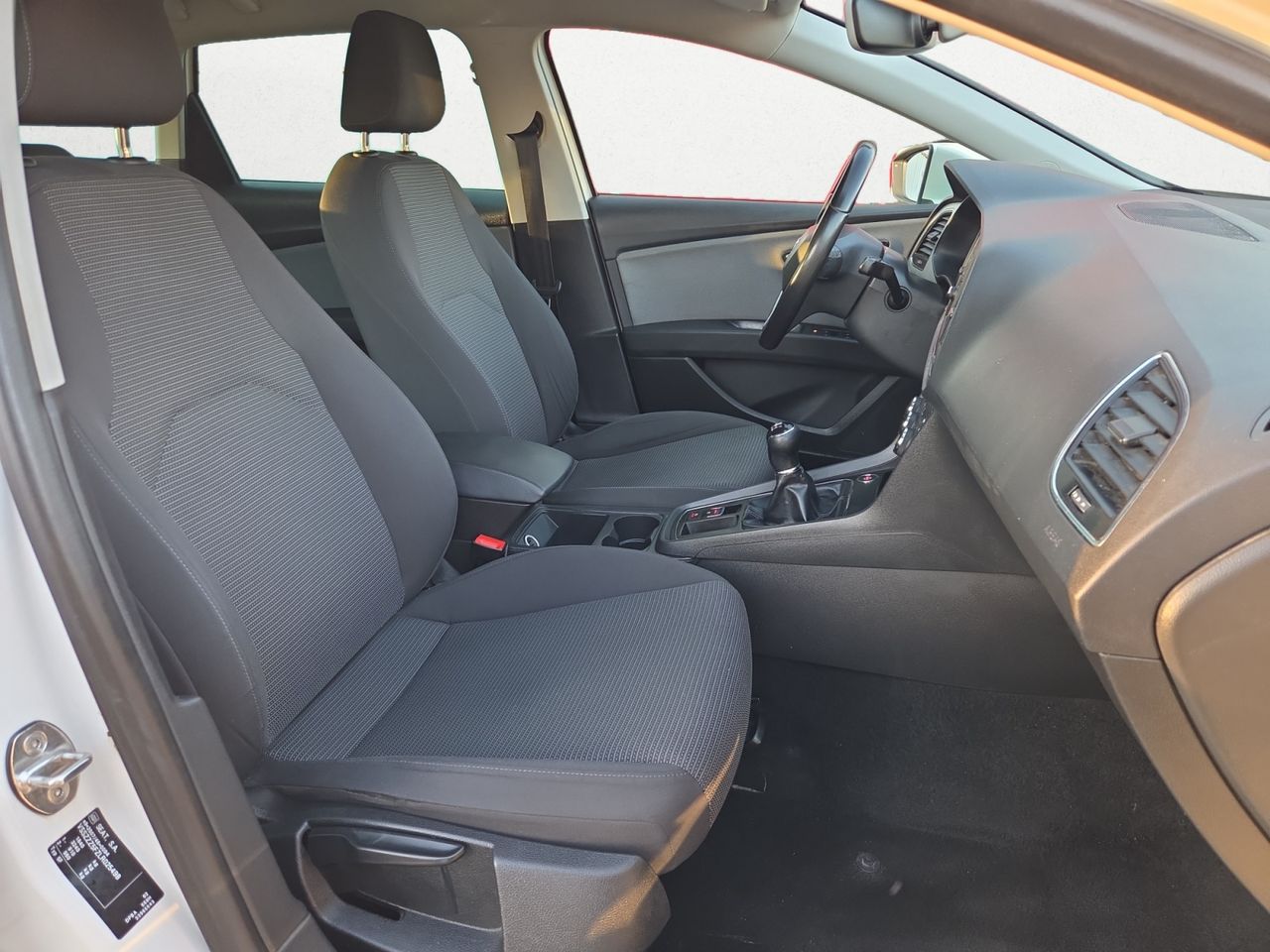 Seat Leon 1.5 TSI SPORTOURER ST   - Foto 2