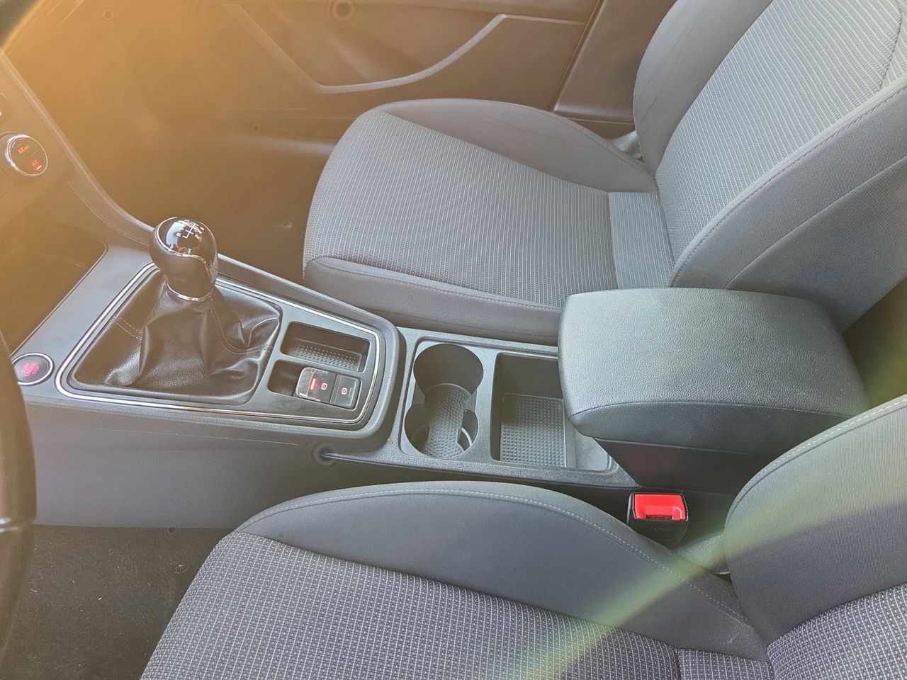 Seat Leon 1.5 TSI SPORTOURER ST   - Foto 2