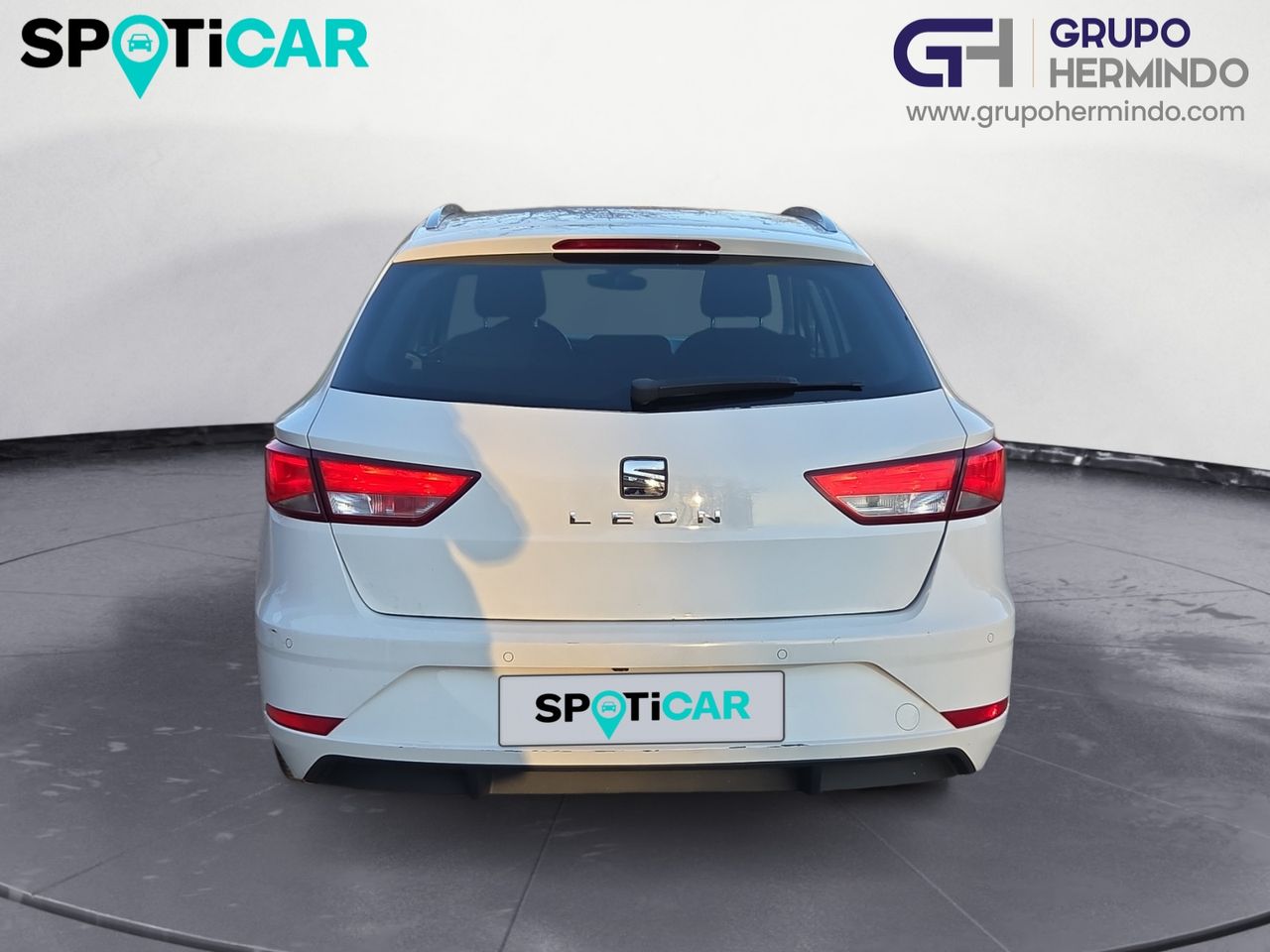 Seat Leon 1.5 TSI SPORTOURER ST   - Foto 2