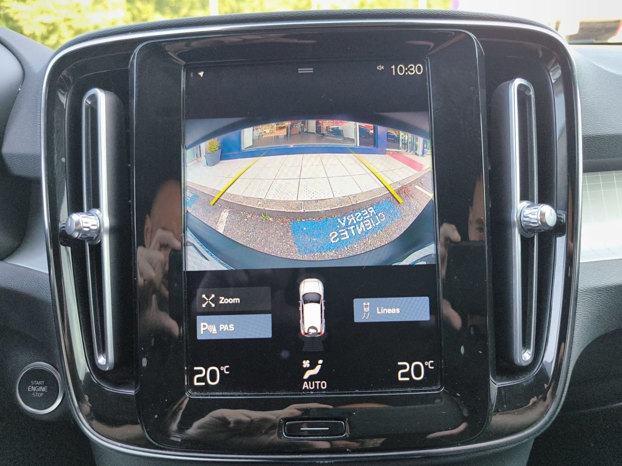 Volvo XC40 1.5 T3 MOMENTUM AUT  - Foto 2