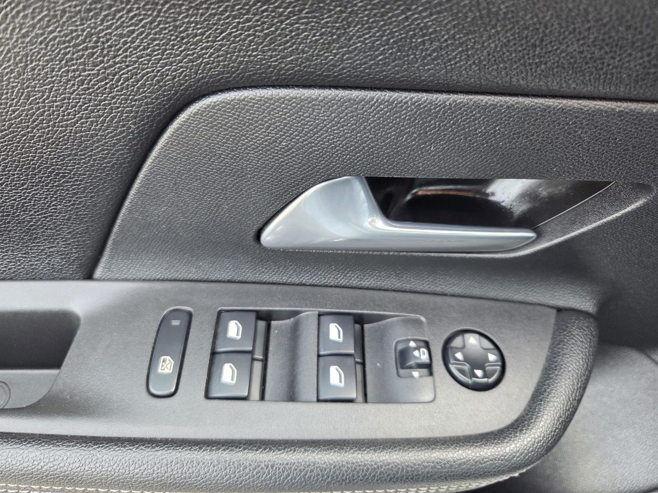 Opel Mokka GS LINE 1.5 D  - Foto 2