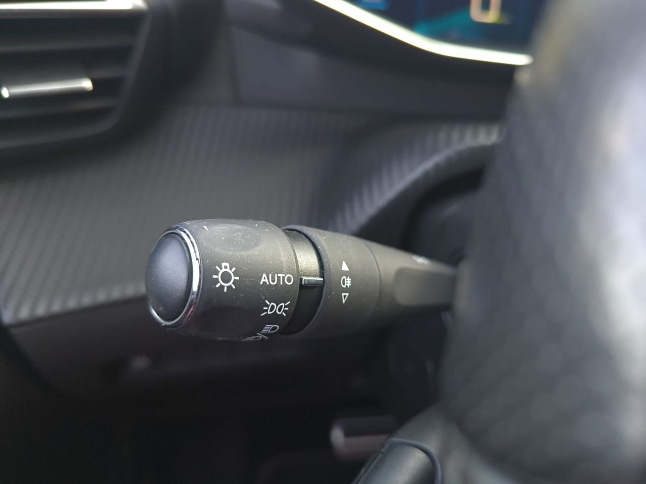 Peugeot e-208 GT LINE ELECTRICO 136 CV  - Foto 2