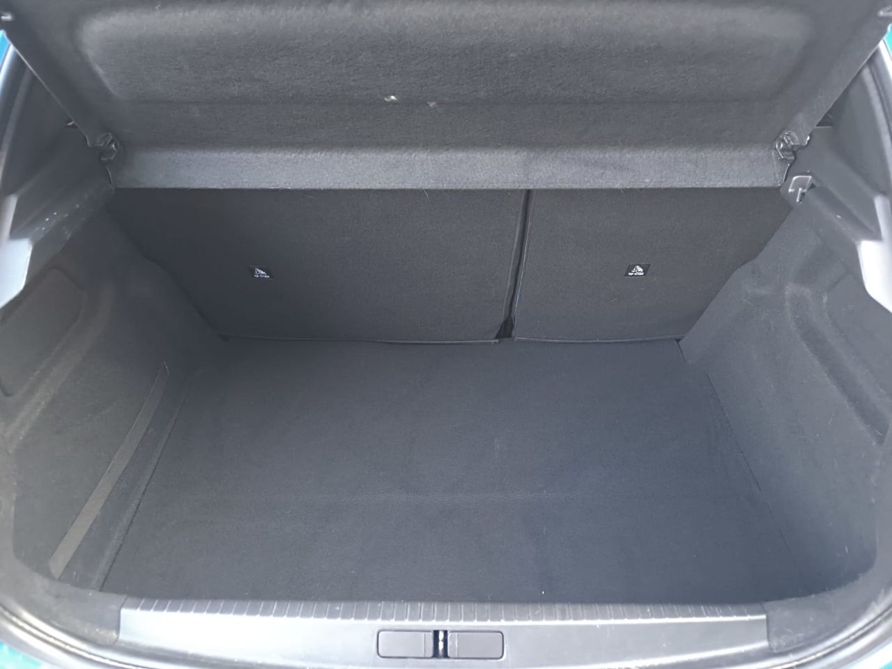 Peugeot e-208 GT LINE ELECTRICO 136 CV  - Foto 2