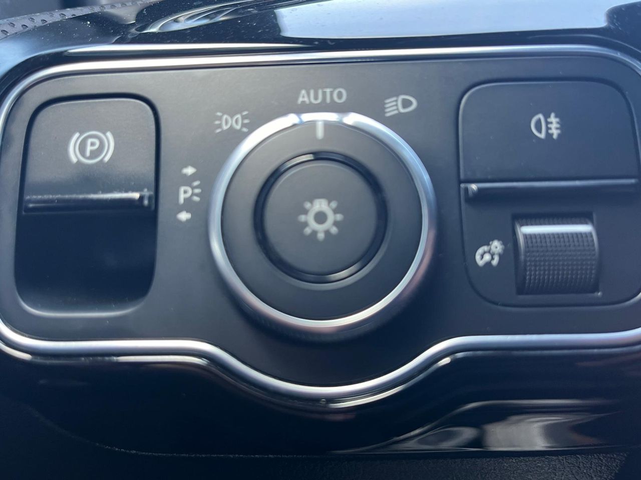 Mercedes CLA SHOOTING BRAKE 200 D DCT AMG LINE  + PAQUETE PREMIUM+SMARTPHONE  - Foto 2