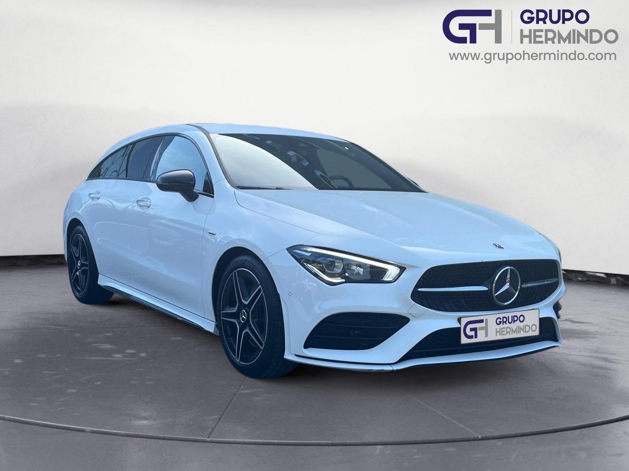 Mercedes CLA SHOOTING BRAKE 200 D DCT AMG LINE  + PAQUETE PREMIUM+SMARTPHONE  - Foto 2