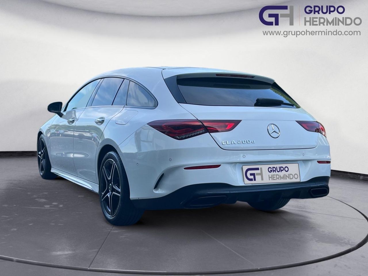 Mercedes CLA SHOOTING BRAKE 200 D DCT AMG LINE  + PAQUETE PREMIUM+SMARTPHONE  - Foto 2