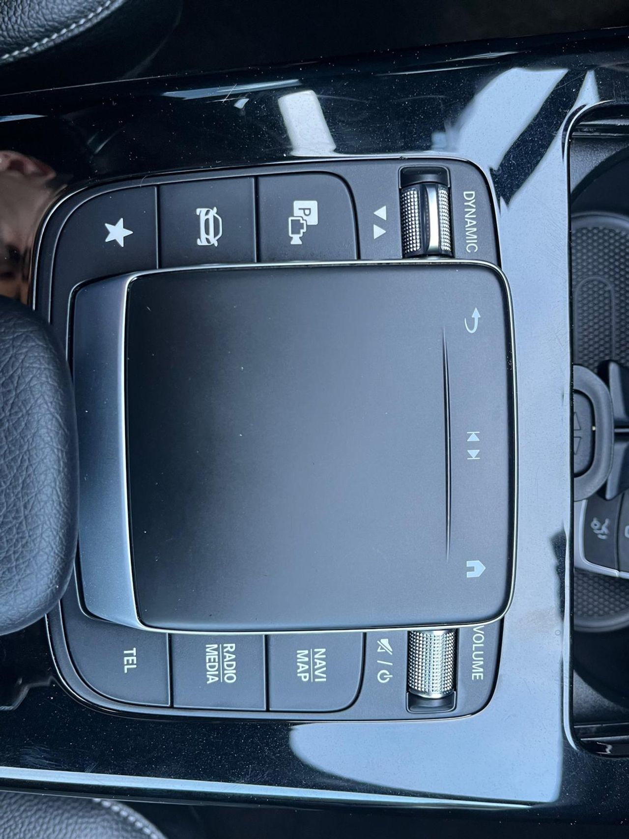 Mercedes CLA SHOOTING BRAKE 200 D DCT AMG LINE  + PAQUETE PREMIUM+SMARTPHONE  - Foto 2