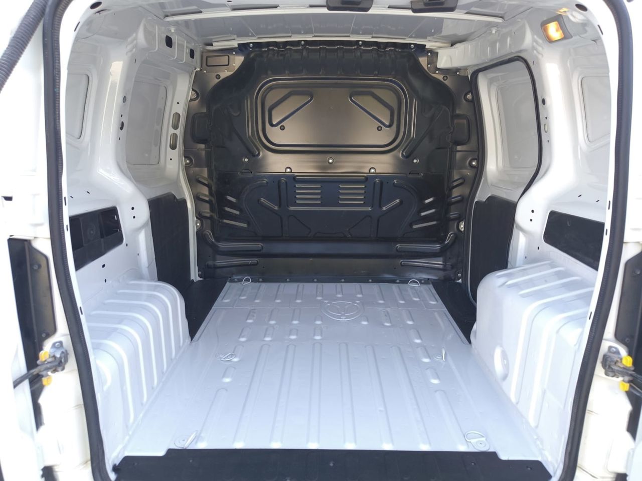 Fiat Fiorino CARGO SX N1 1.3 MJET 59 KW 80 CV  - Foto 2