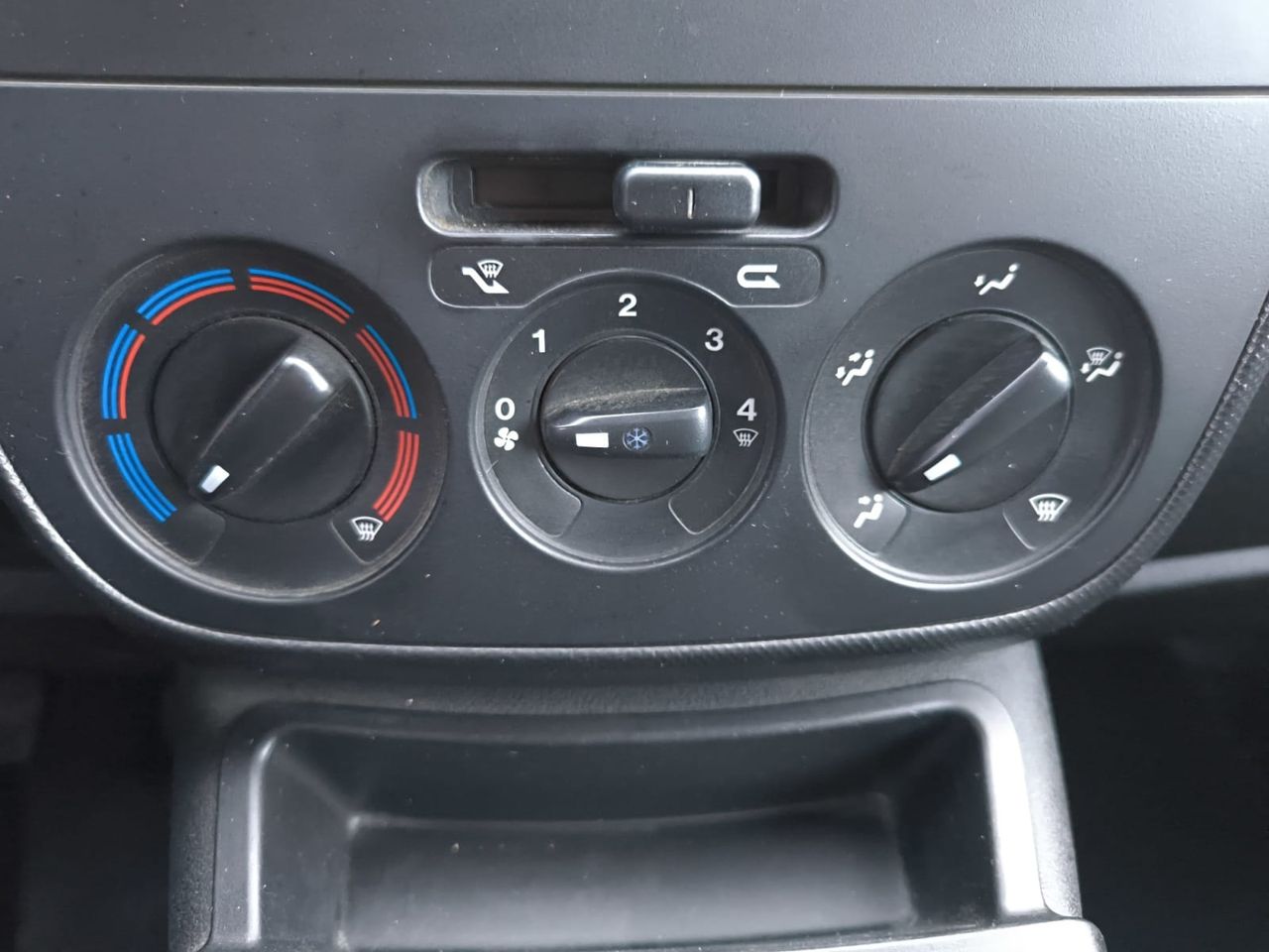 Fiat Fiorino CARGO SX N1 1.3 MJET 59 KW 80 CV  - Foto 2