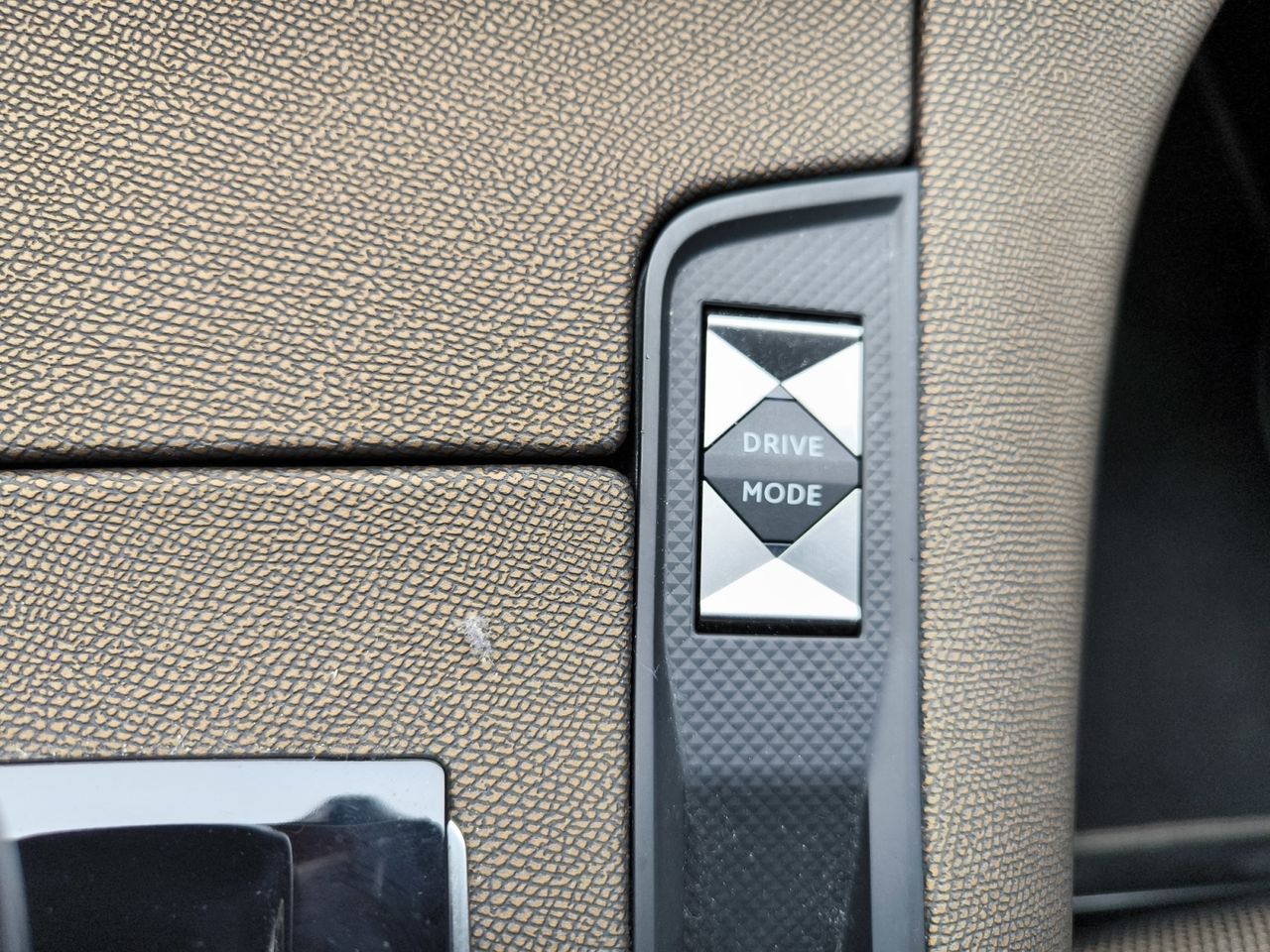 DS DS 7 SO CHIC BLUE HDI 180 CV EAT8  - Foto 2