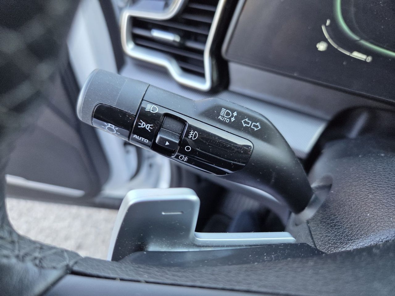 Kia Sportage 1.6 TGDI HEV DRIVE 230 CV  - Foto 2