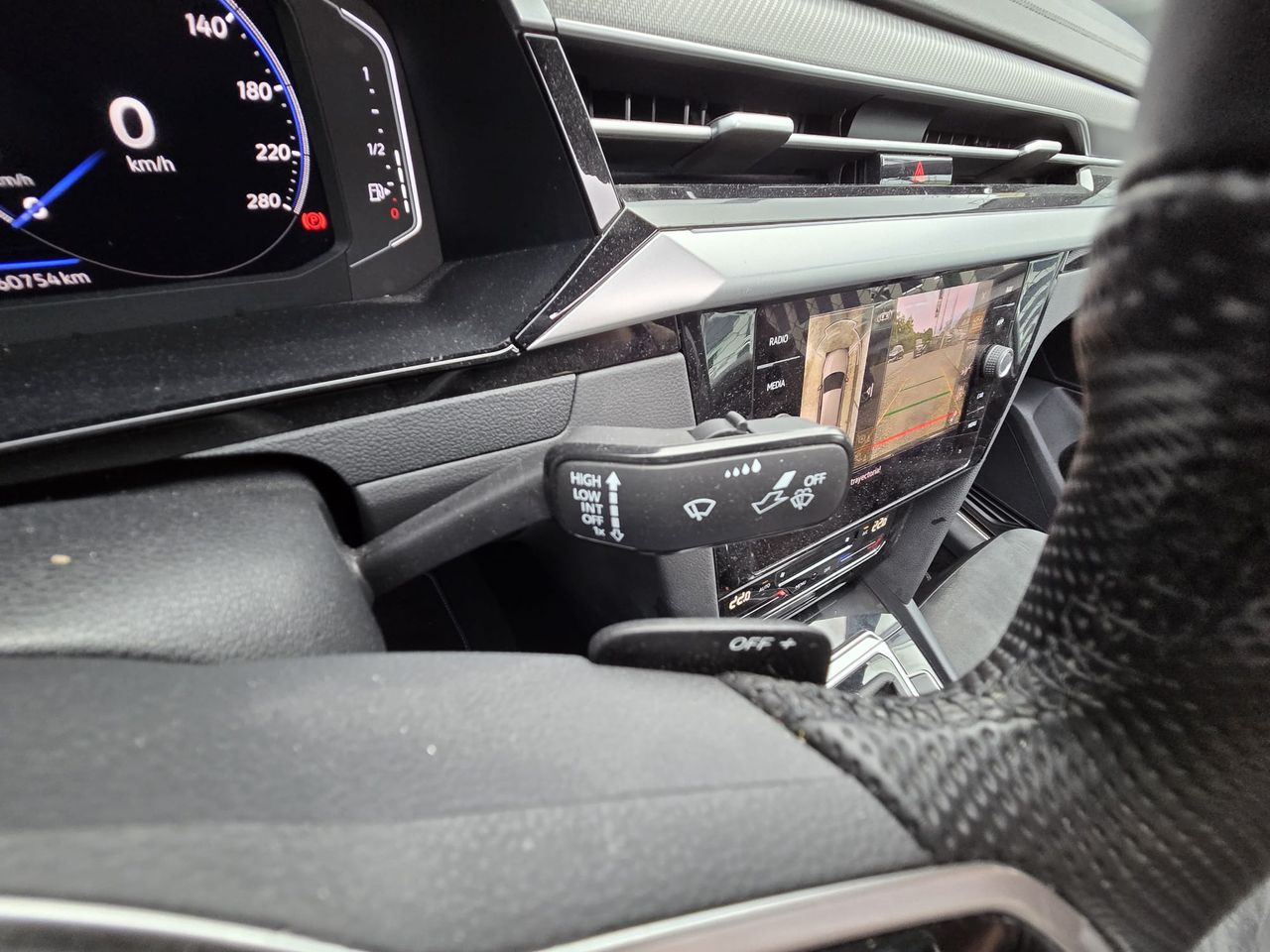 Volkswagen Arteon R LINE 2.0 TDI 200 CV DSG  - Foto 2