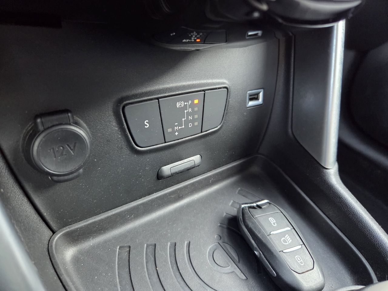 Citroën C3 Aircross SHINE BLUE HDI 120 CV EAT6  - Foto 2