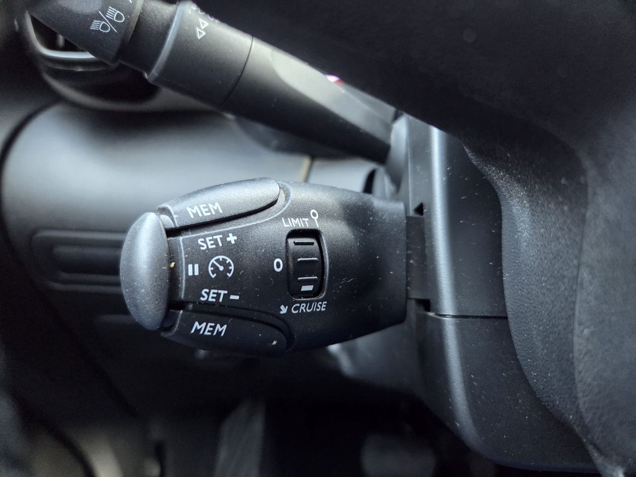 Citroën C3 Aircross SHINE BLUE HDI 120 CV EAT6  - Foto 2