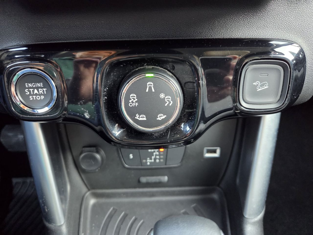 Citroën C3 Aircross SHINE BLUE HDI 120 CV EAT6  - Foto 2