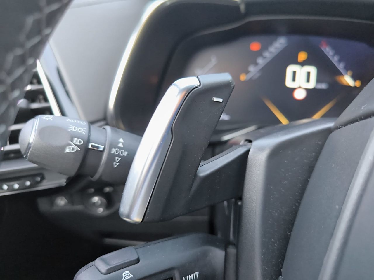 DS DS 7 PURE TECH 180 AUT GRAND CHIC  - Foto 2