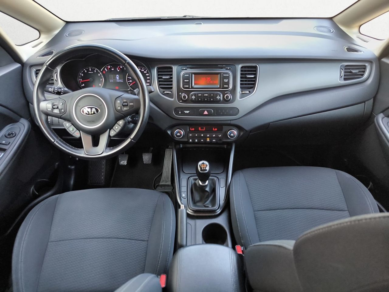 Kia Carens 1.6 GDI CONCEPT 135 CV  - Foto 2