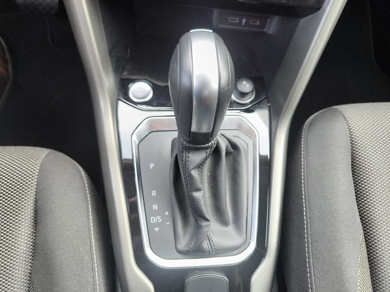 Volkswagen T-Roc ADVANCE 2.0 TDI 150 CV DSG  - Foto 2