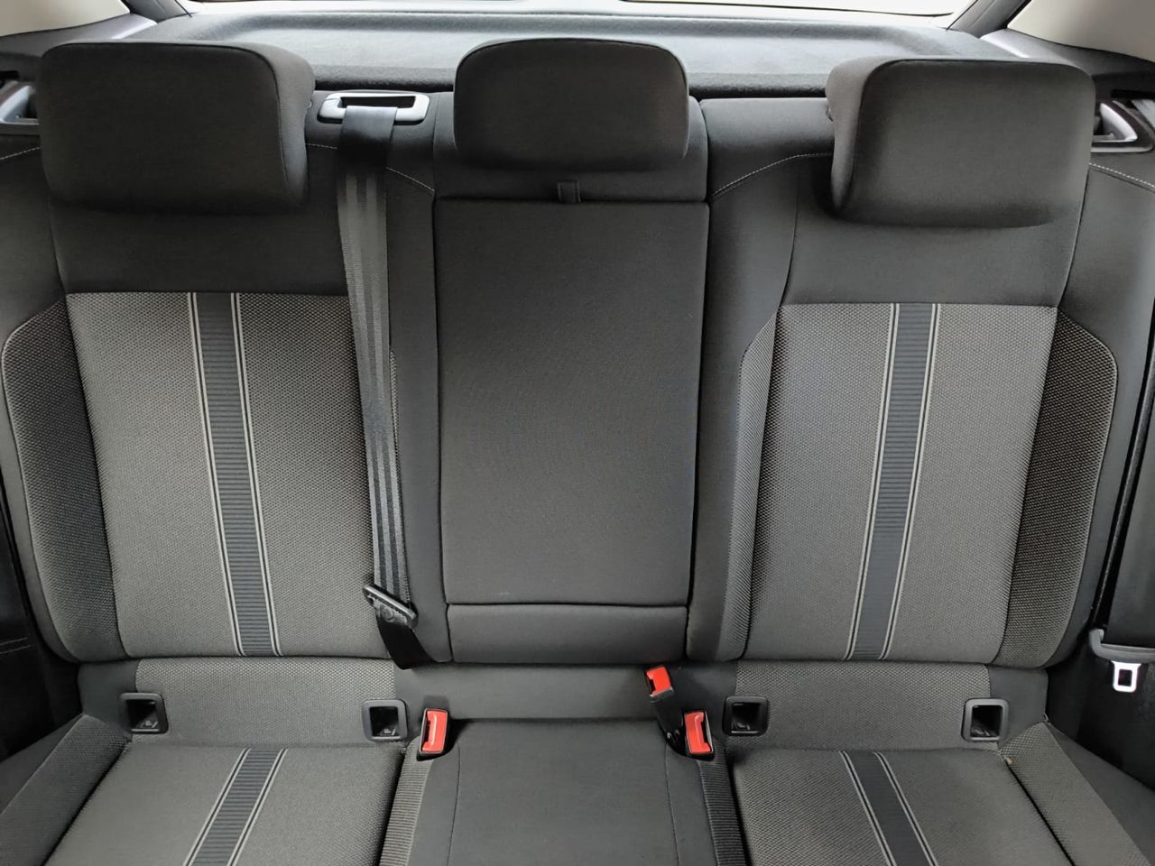 Volkswagen T-Roc ADVANCE 2.0 TDI 150 CV DSG  - Foto 2