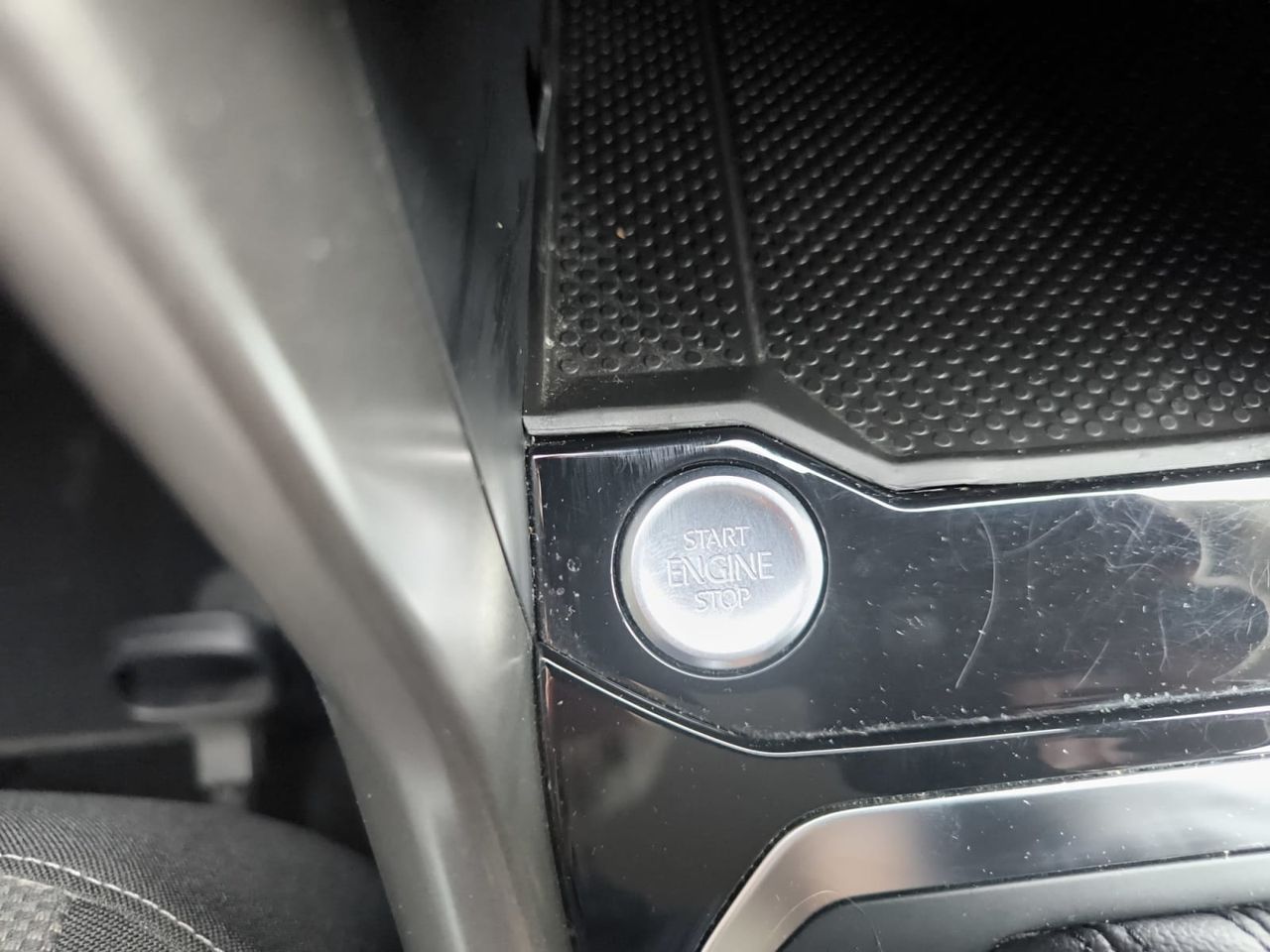 Volkswagen T-Roc ADVANCE 2.0 TDI 150 CV DSG  - Foto 2