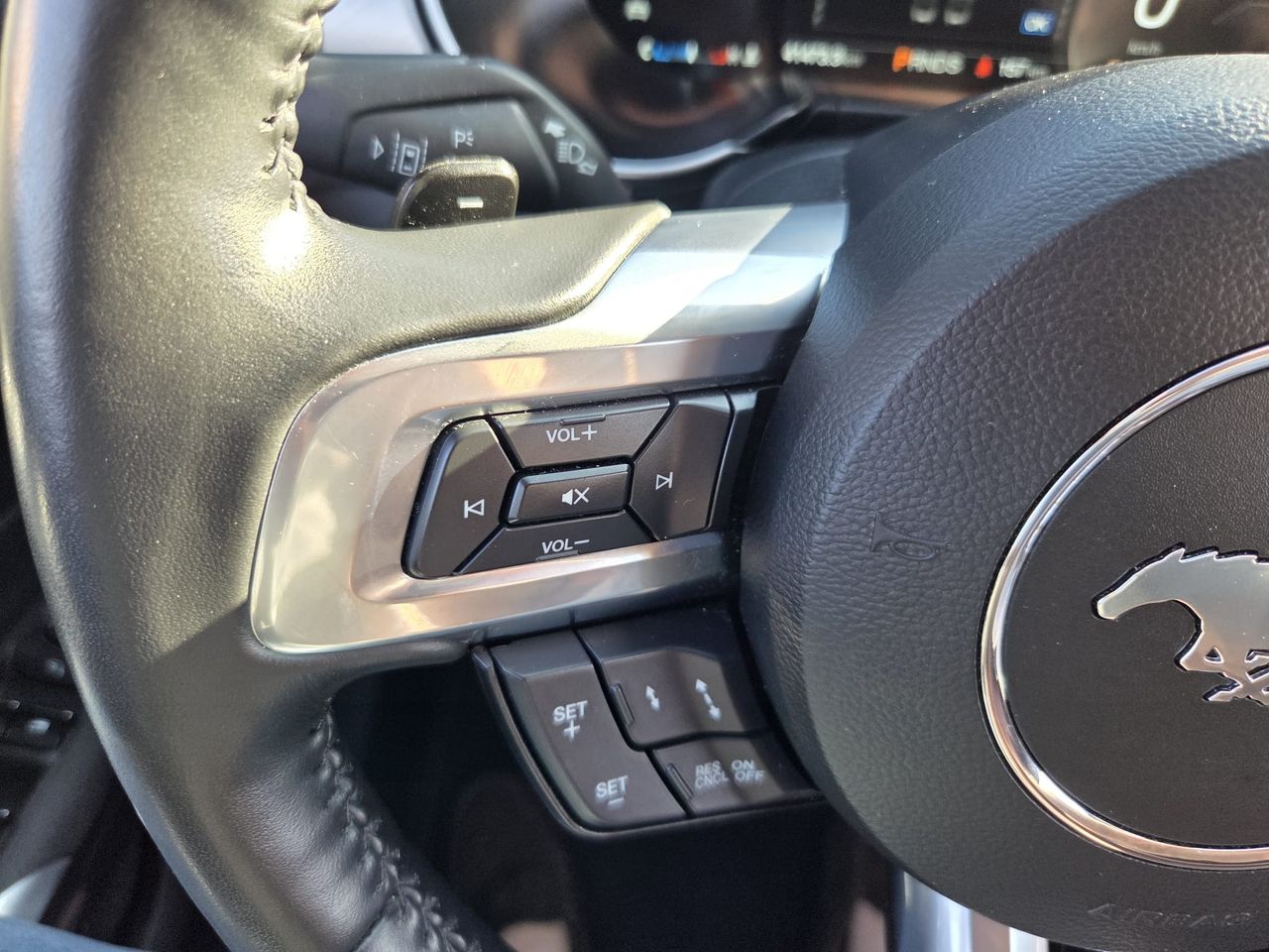 Ford Mustang CONVERTIBLE GT 5.0 TI-VCT 445 CV AT10 E6DT  - Foto 2