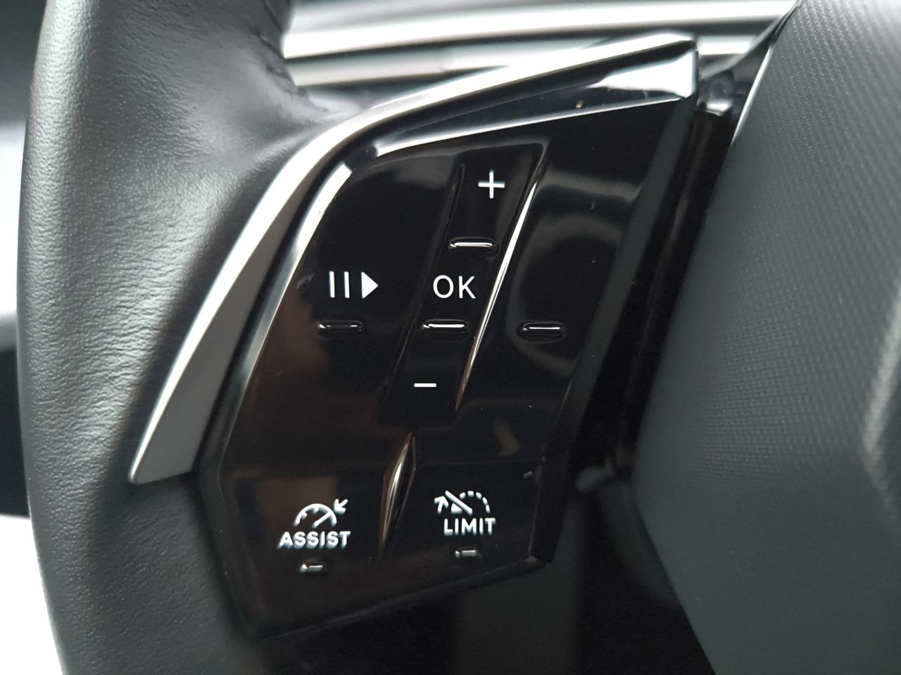 Peugeot 5008 ALLURE HYBRID 145  DCS6  - Foto 2