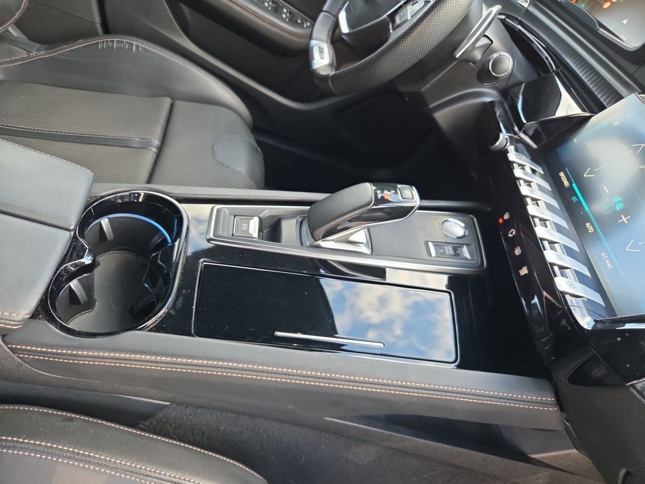 Peugeot 508 Hybrid GT LINE EAT8 225 CV  - Foto 2