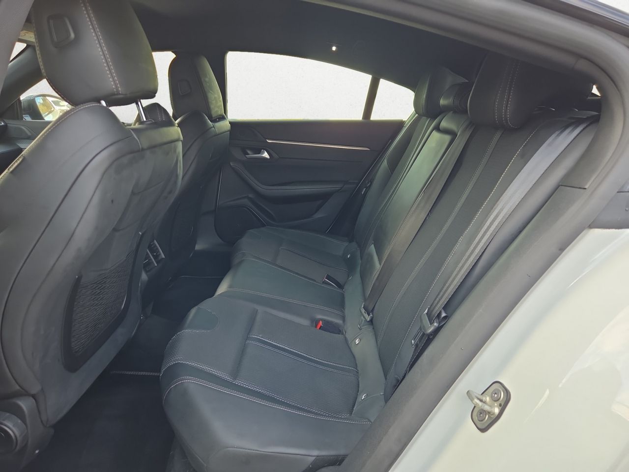 Peugeot 508 Hybrid GT LINE EAT8 225 CV  - Foto 2