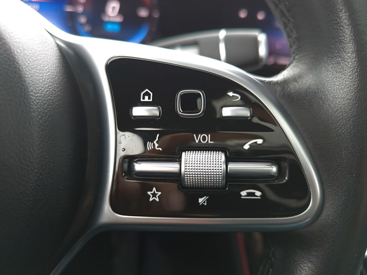 Mercedes EQC 400 4 MATIC  - Foto 2