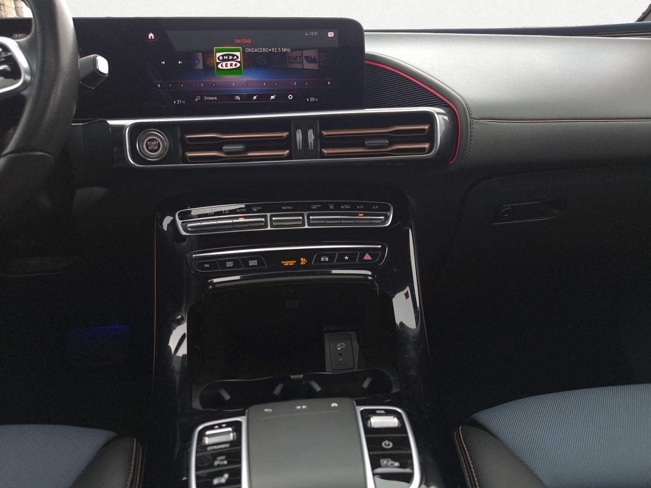 Mercedes EQC 400 4 MATIC  - Foto 2