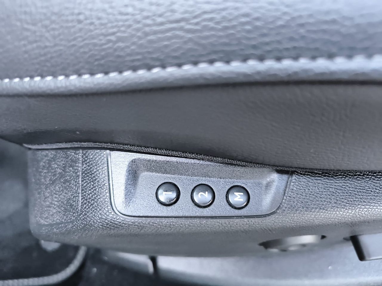 DS DS 7 ETENSE 225 RIVOLI EAT8  - Foto 2