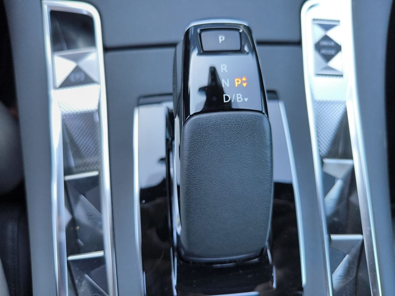 DS DS 7 ETENSE 225 RIVOLI EAT8  - Foto 2