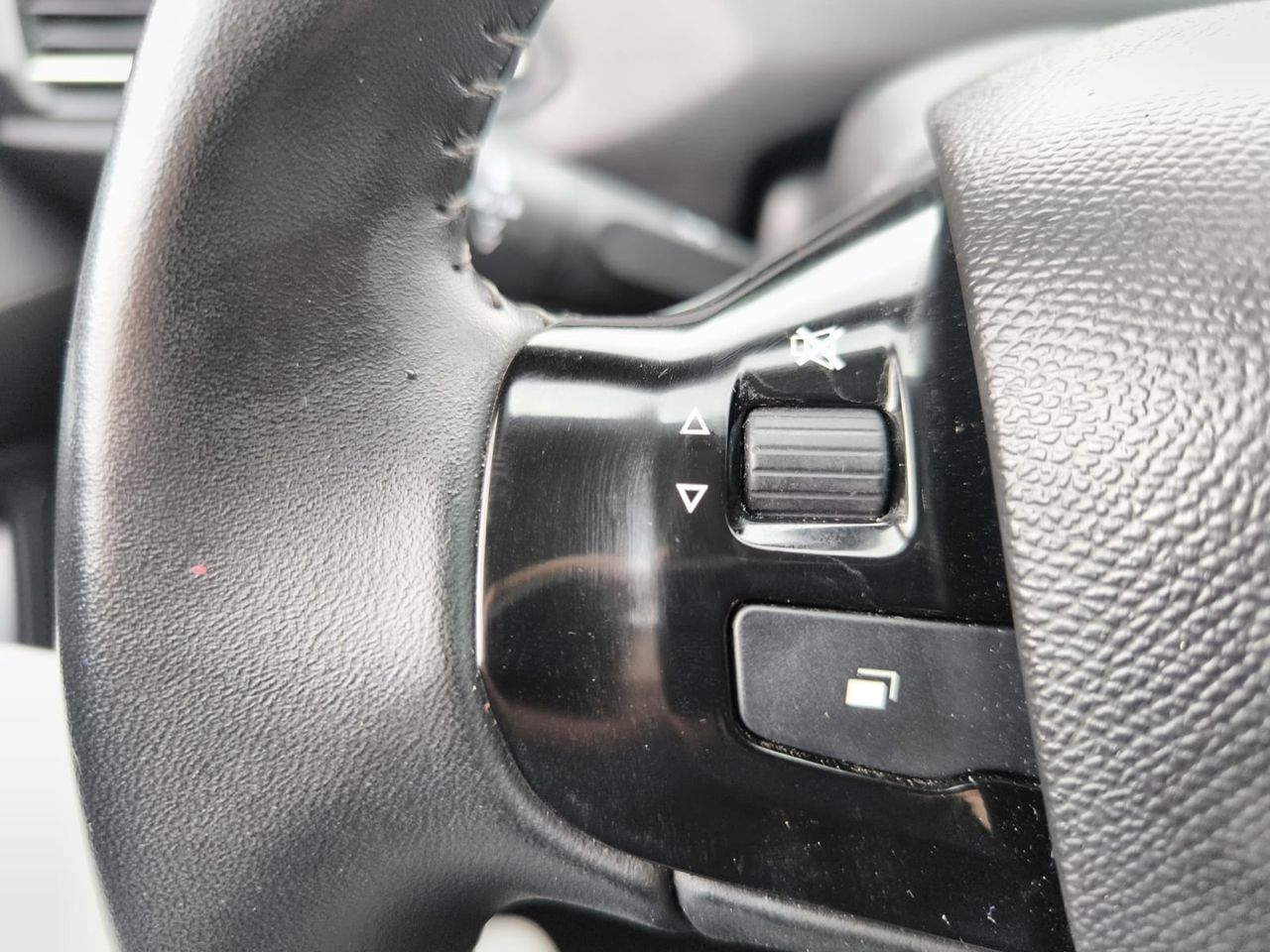 Peugeot 308 ACTIVE PACK BLUE HDI 130 CV  - Foto 2