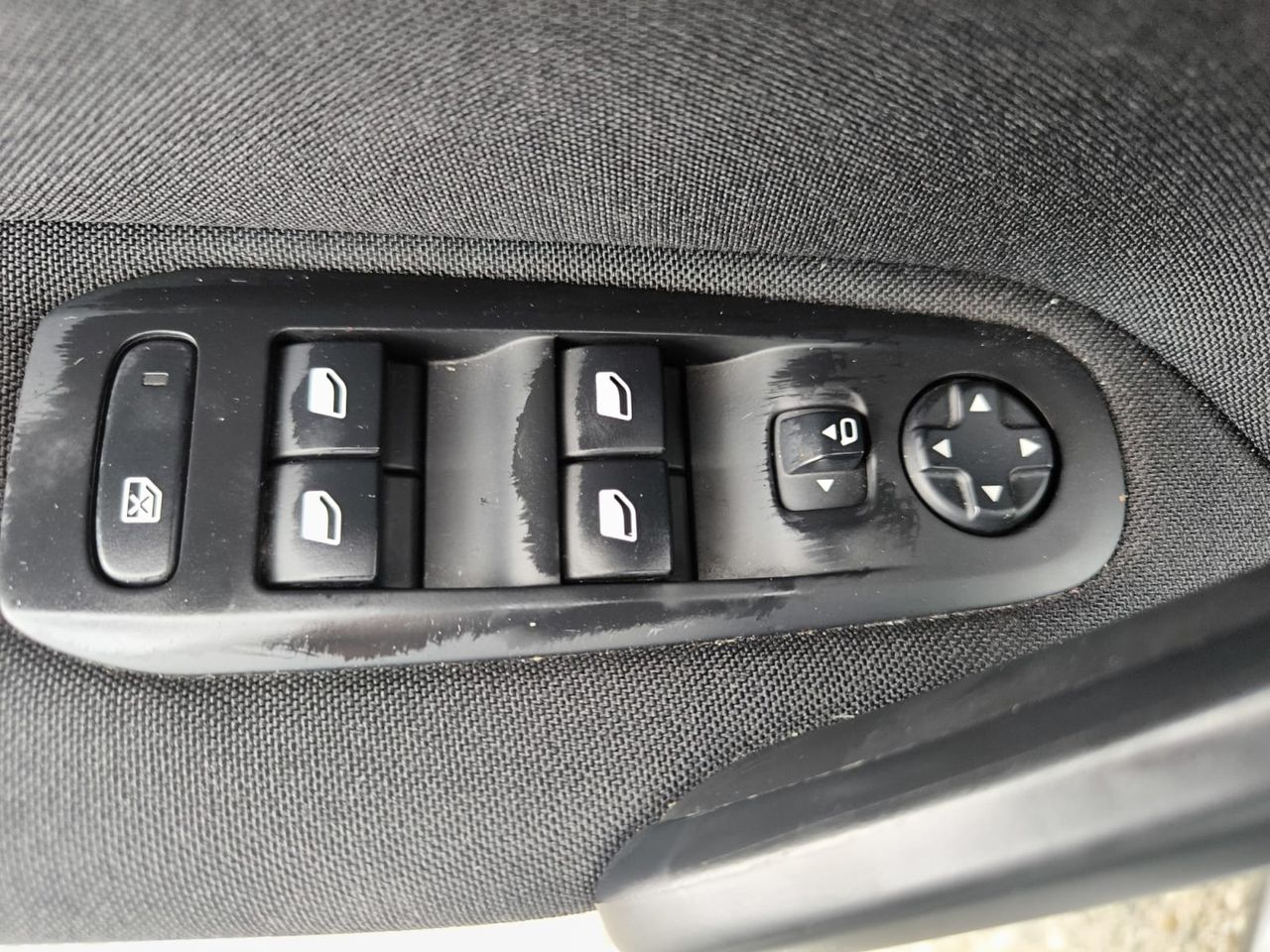 Peugeot 308 ACTIVE PACK BLUE HDI 130 CV  - Foto 2