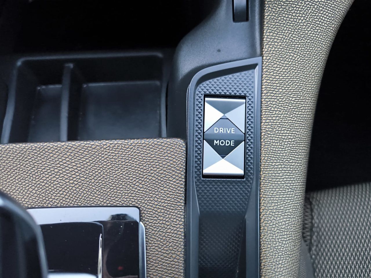 DS DS 7 SO CHIC BLUE HDI 180 CV EAT8  - Foto 2