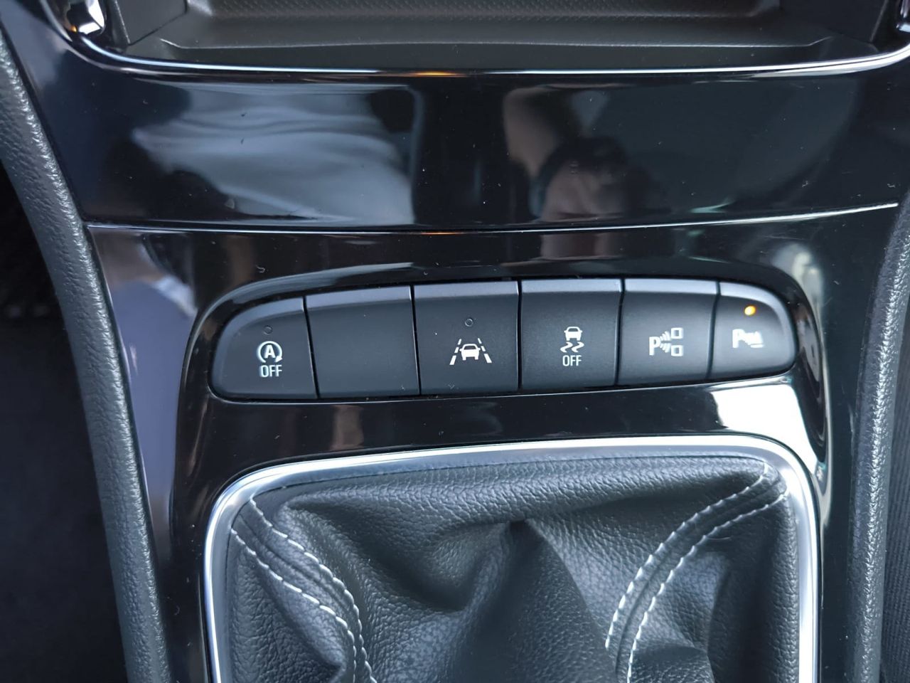 Opel Astra 1.5 D DVC 77 KW 105 CV EDITION  - Foto 2