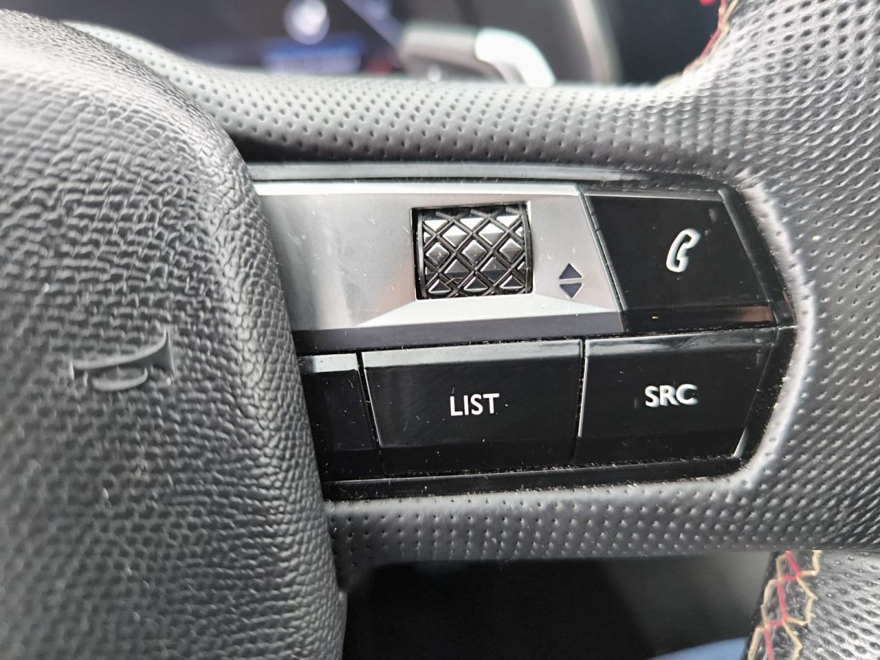 DS DS 7 PERFORMANCE LINE BLUE HDI 130 CV EAT8  - Foto 2